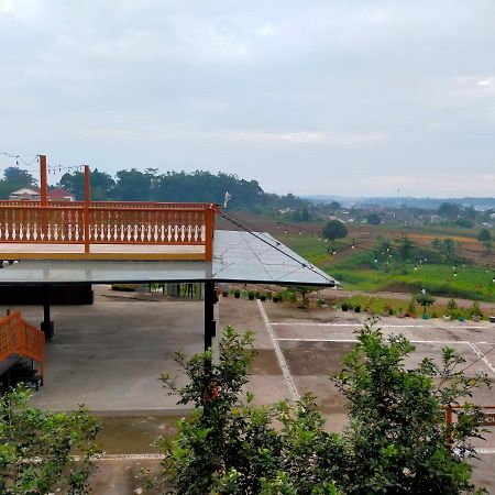 Joglo Kumpul Resort Cangkiran Εξωτερικό φωτογραφία