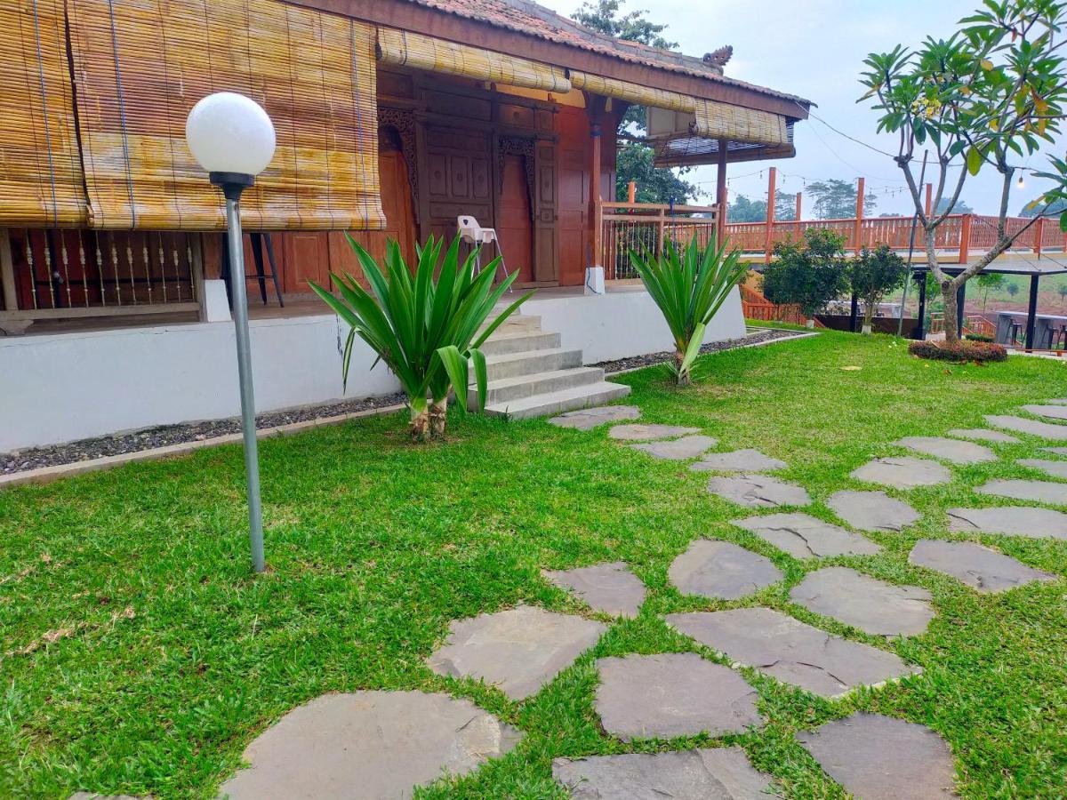 Joglo Kumpul Resort Cangkiran Εξωτερικό φωτογραφία