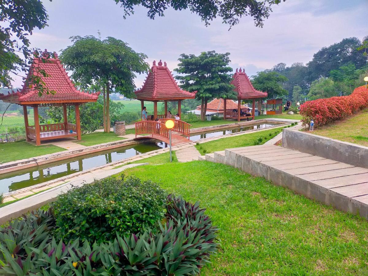 Joglo Kumpul Resort Cangkiran Εξωτερικό φωτογραφία