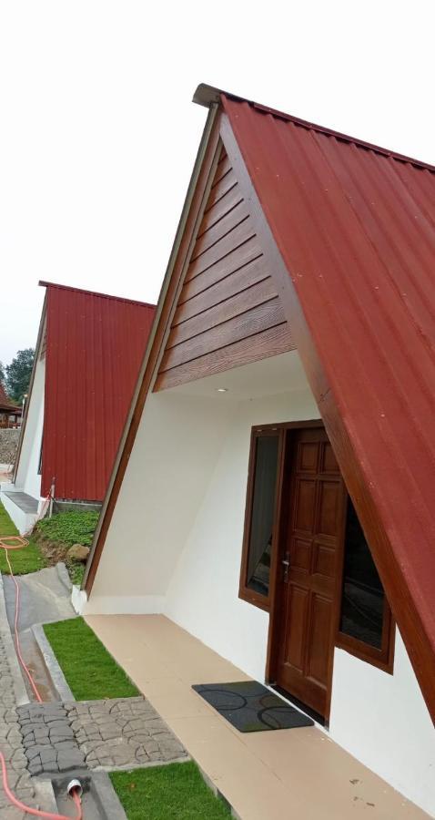 Joglo Kumpul Resort Cangkiran Εξωτερικό φωτογραφία