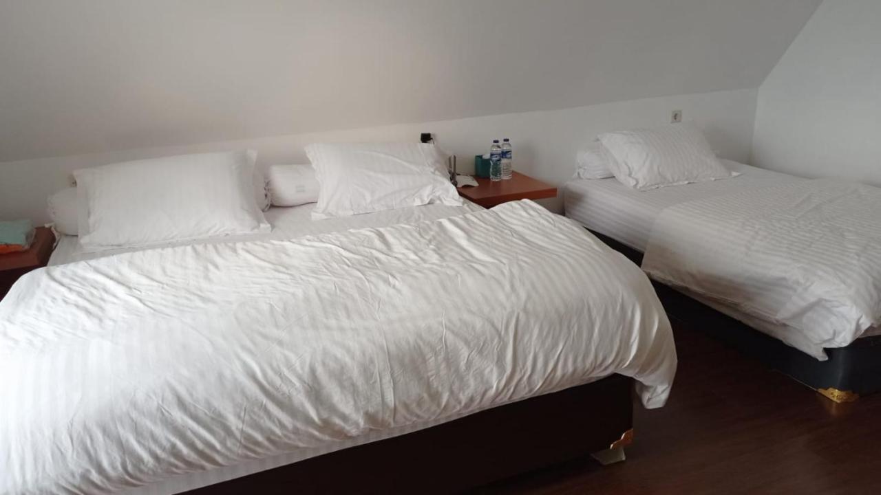 Joglo Kumpul Resort Cangkiran Εξωτερικό φωτογραφία