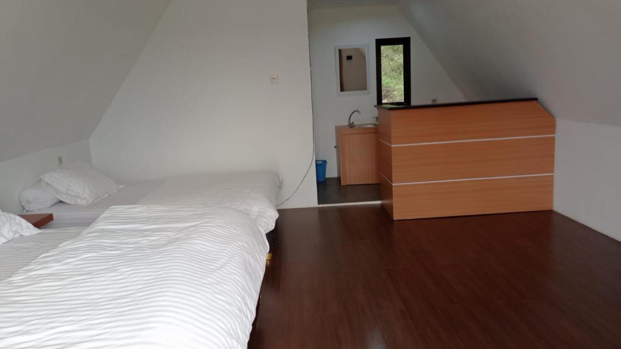 Joglo Kumpul Resort Cangkiran Εξωτερικό φωτογραφία
