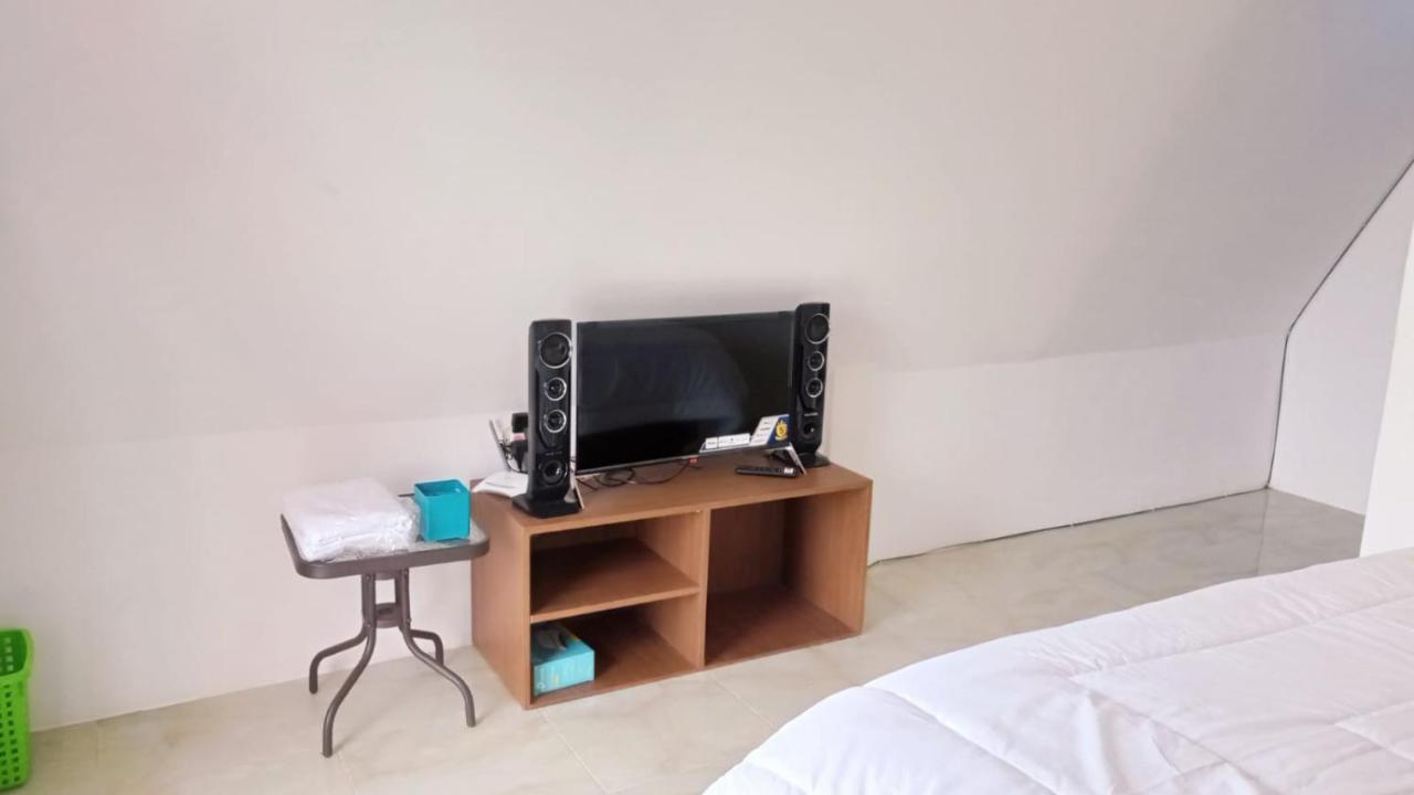 Joglo Kumpul Resort Cangkiran Εξωτερικό φωτογραφία